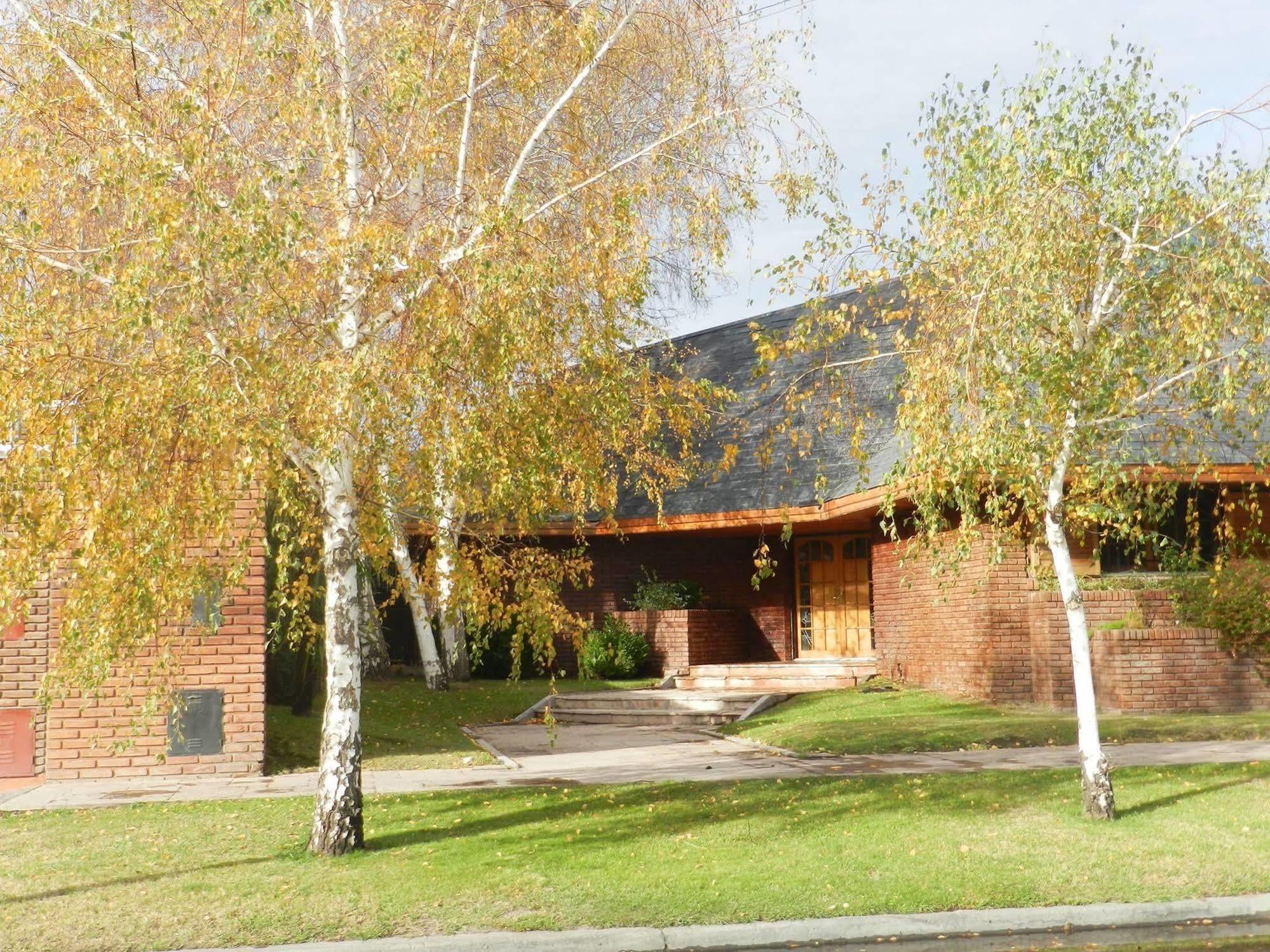 Hotel La Casona Del Rio Neuquén Exterior foto